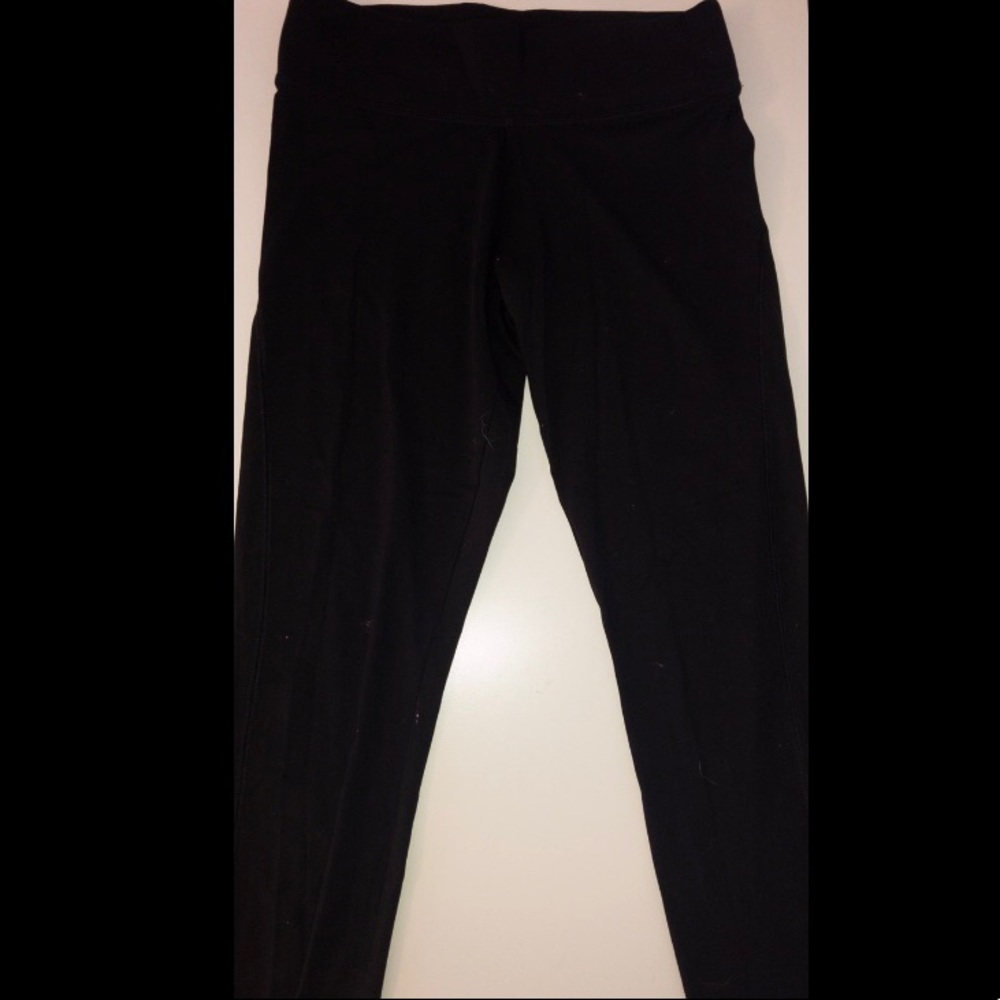 Victoria’s Secret Pink leggings